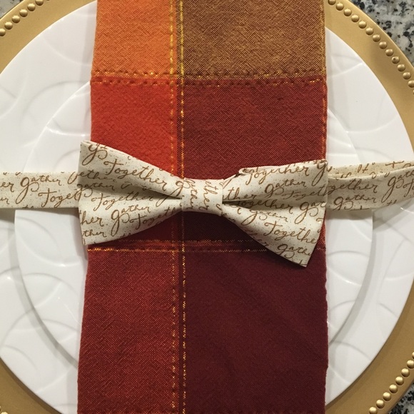Thankful & Grateful Bow Tie - Picture 1 of 3